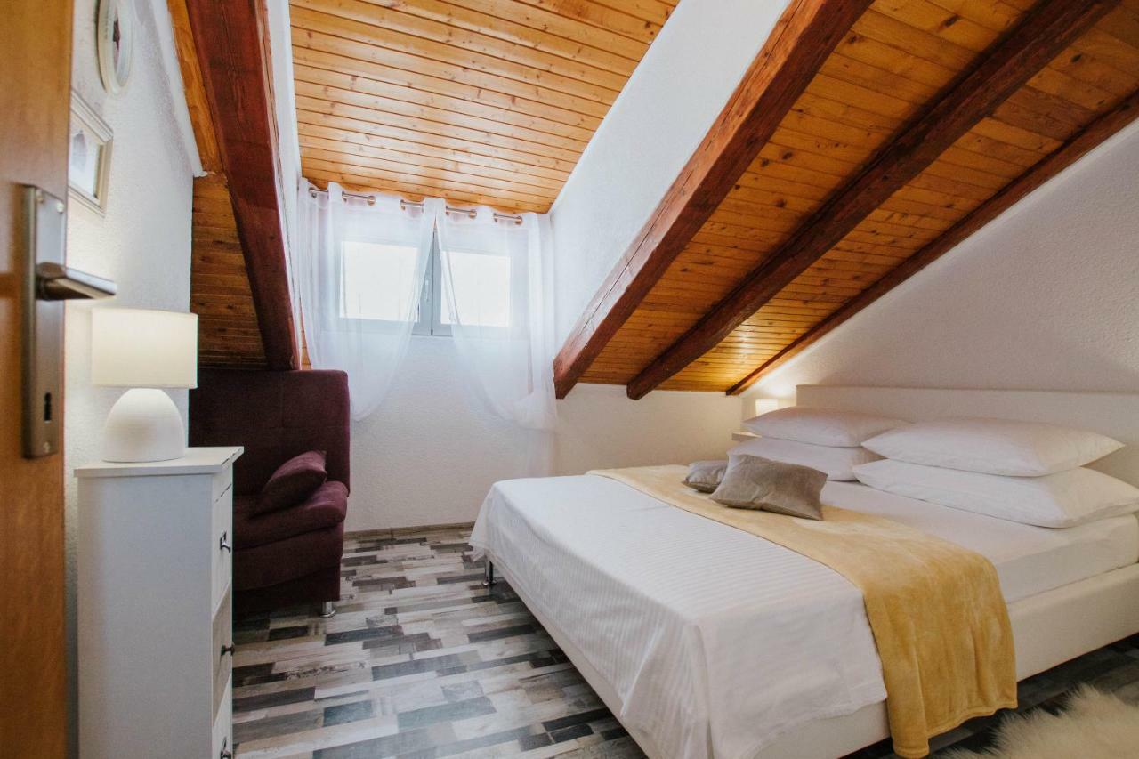 Apartment Toma Trogir Eksteriør billede