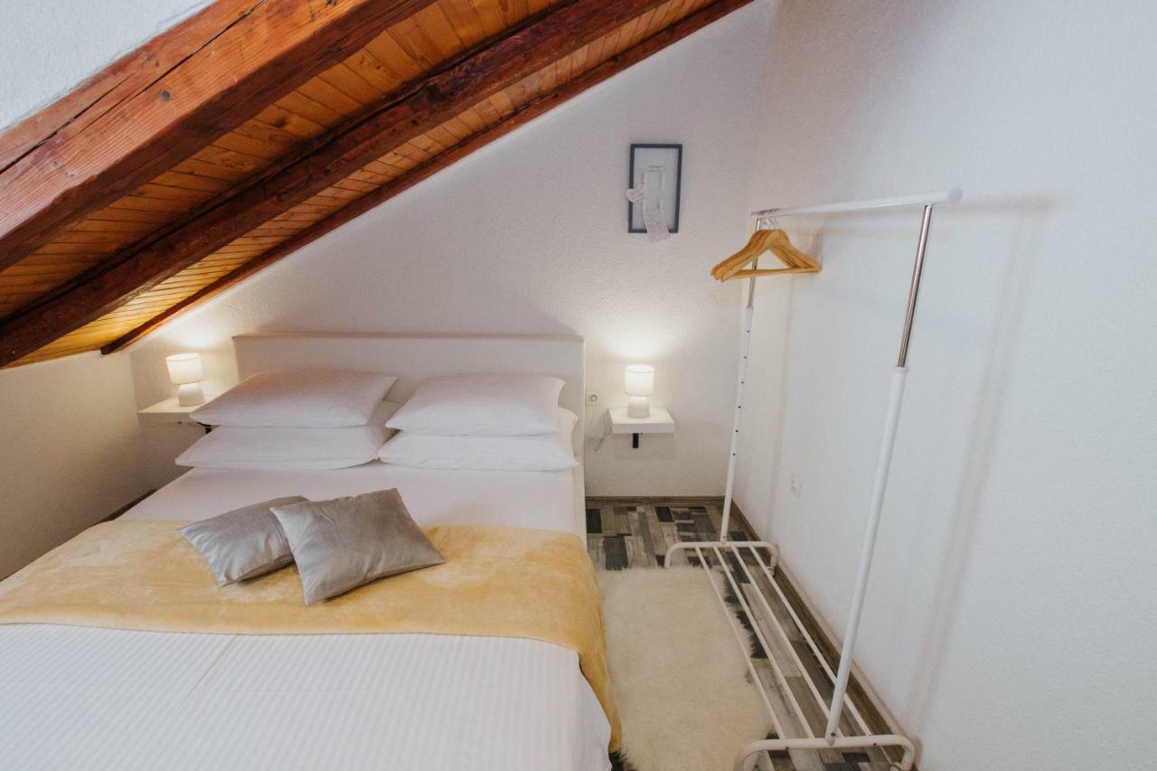 Apartment Toma Trogir Eksteriør billede