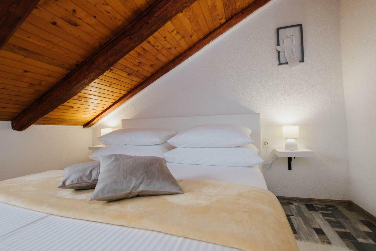 Apartment Toma Trogir Eksteriør billede